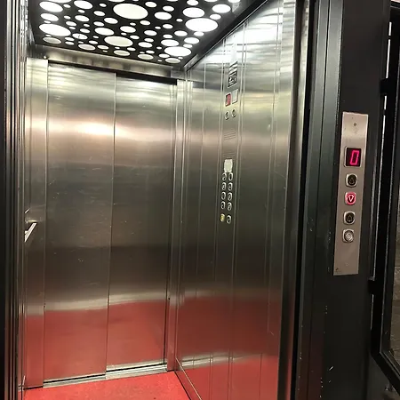 Casa Noe - Cozy With Big Terrace And Private Box Turyn